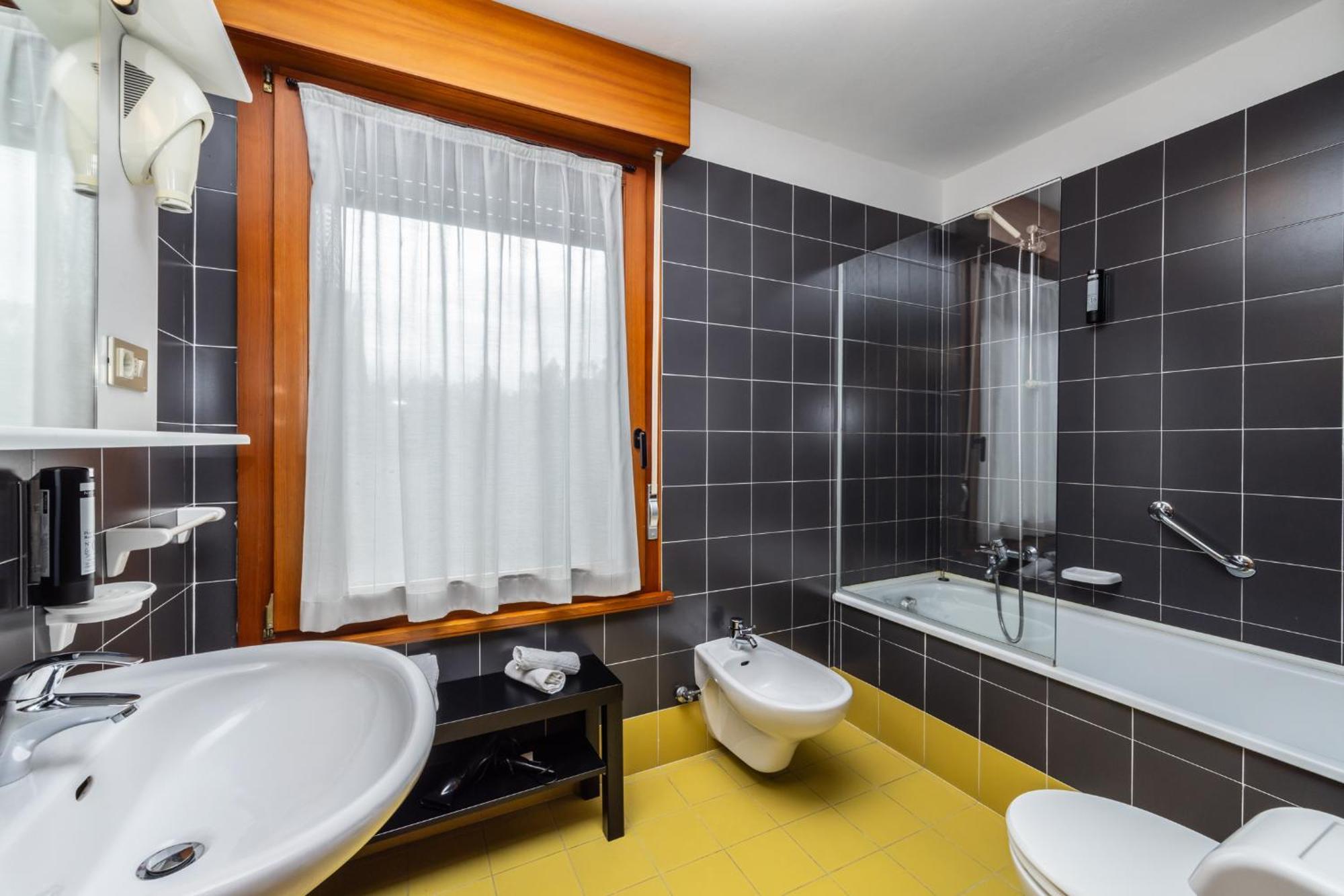 Villa Margherita Tenna Екстериор снимка